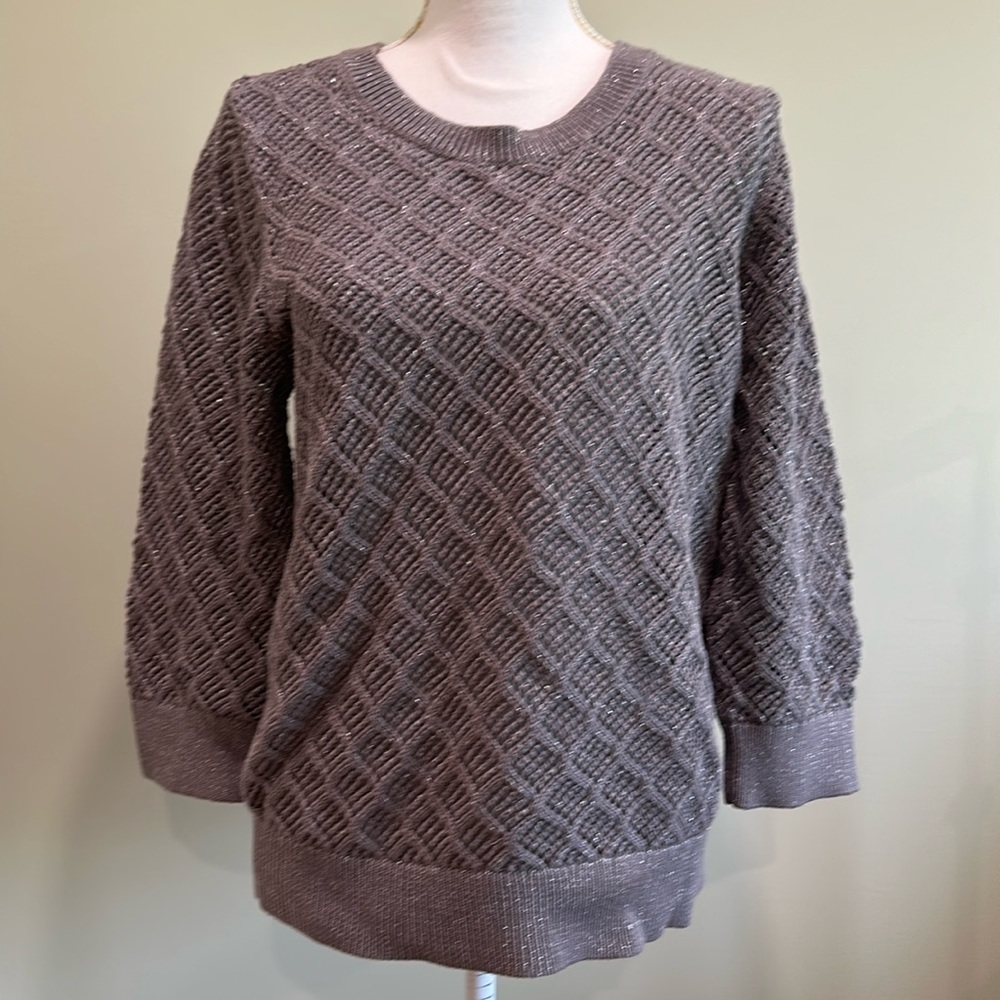 Gray 3/4 sleeve sweater